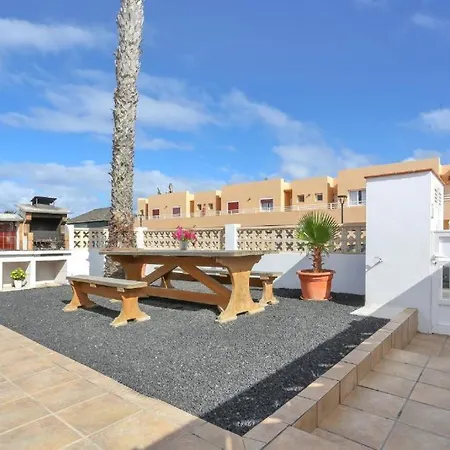 Banama Coliving 2 - Coworking, Surf & Yoga