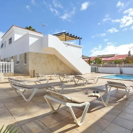 Ostello Banama Coliving 2 - Coworking, Surf & Yoga