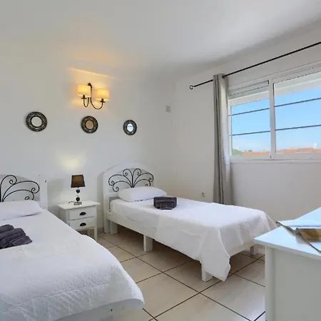 Banama Coliving 2 - Coworking, Surf & Yoga Ostello Corralejo