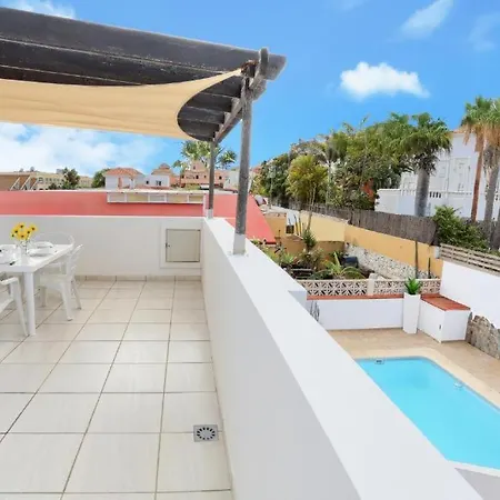 Banama Coliving 2 - Coworking, Surf & Yoga